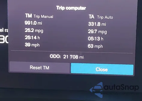 2023 Volvo Xc60 B5 Plus Dark Theme z USA, uszkodzony, nr VIN YV4L12RLXP1351485